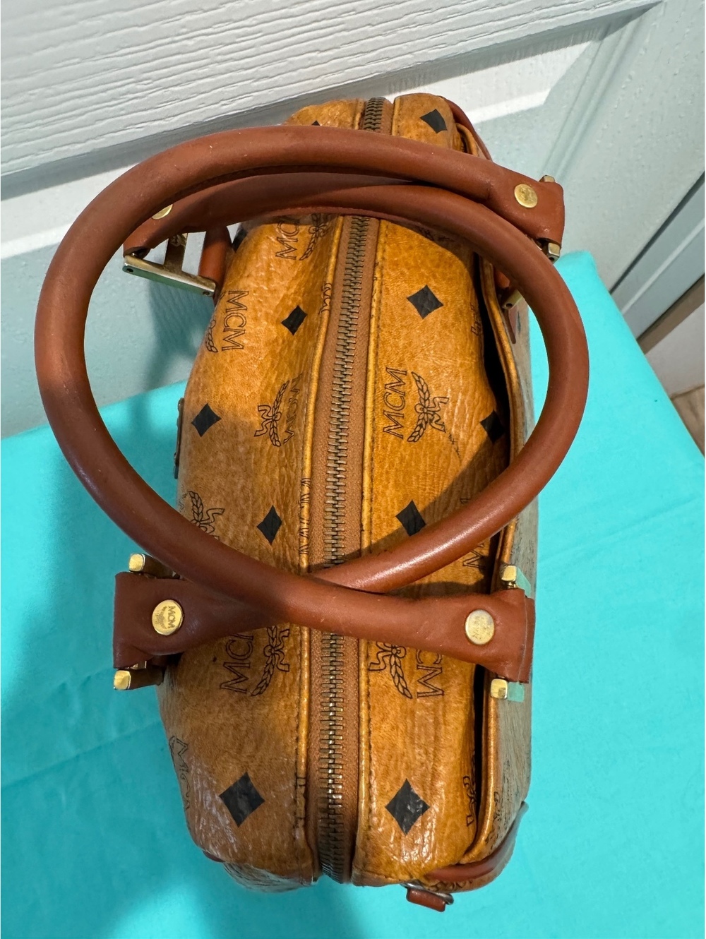 MCM Boston Style Satchel 25 - Picture 7 of 9